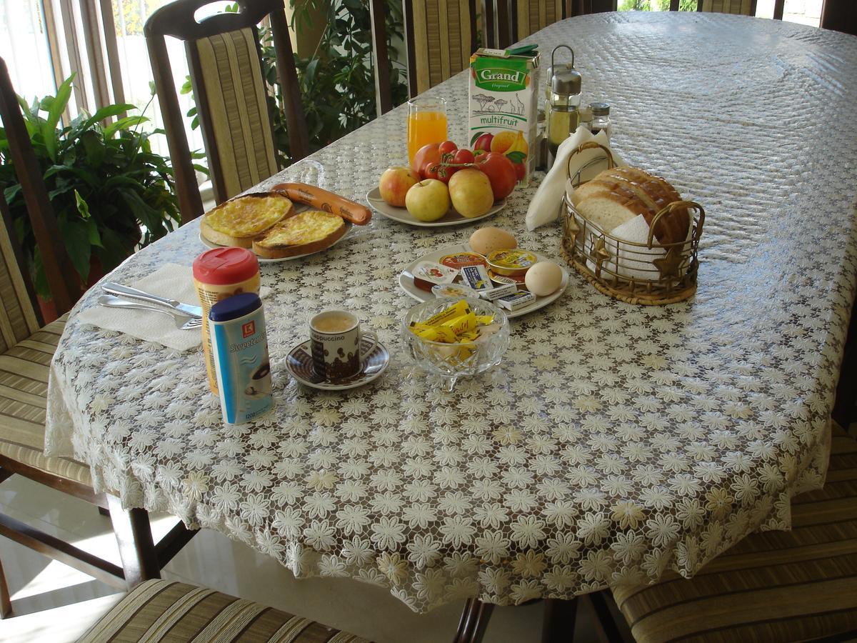 Guest House Camellia Berkovica Esterno foto