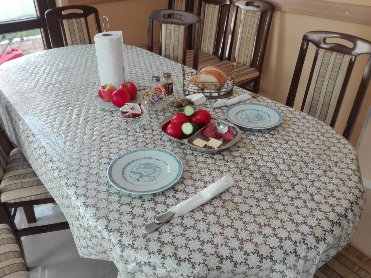 Guest House Camellia Berkovica Esterno foto